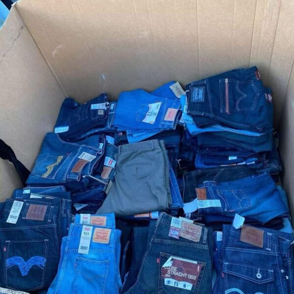 Wholesale Levi’s Jeans Pallet - Image 3
