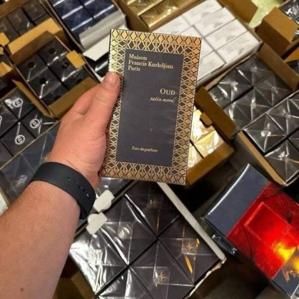 Wholesale MIXED ORIGINAL PERFUMES PALLETS - Image 4
