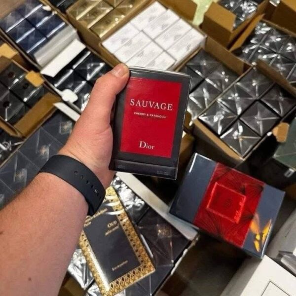 Wholesale MIXED ORIGINAL PERFUMES PALLETS - Image 3