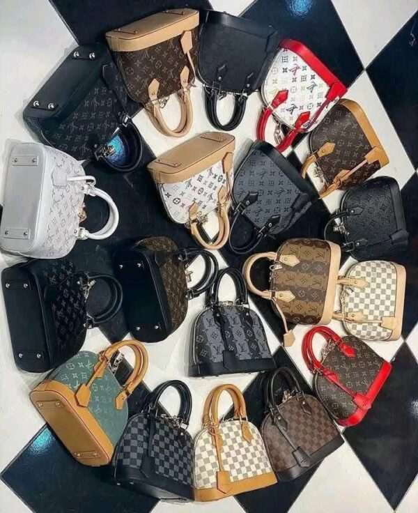 Wholesale Original handbags 150bags in a pallet - Shop now