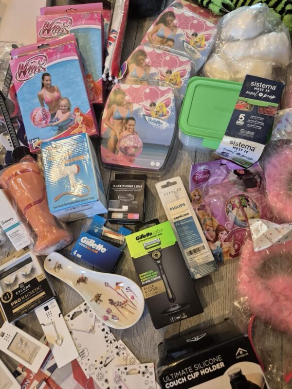 Wholesale mixed around 200+ items job lots pallet
