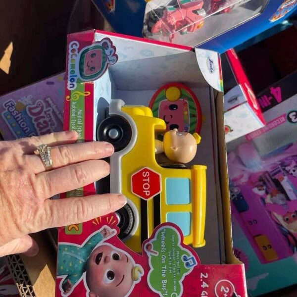Wholesale Toy Truckloads - 5 Pallets Available - Each Pallet contains 350 toys - brand new - Image 5